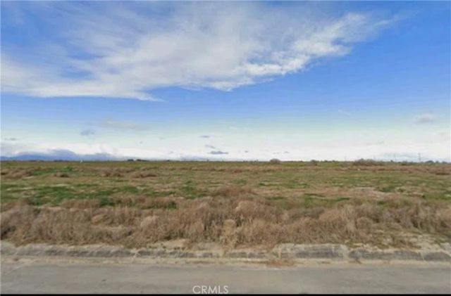 11000 Avenue J, Lancaster, CA 93535