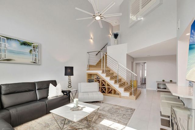 205 Mainsail Circle, Jupiter, FL 33477