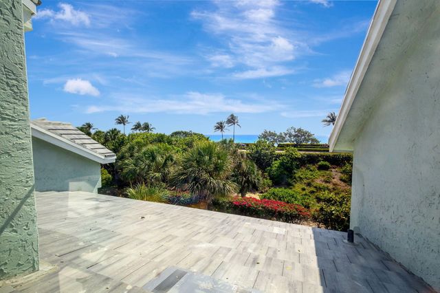 205 Mainsail Circle, Jupiter, FL 33477