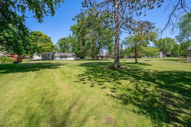 1319 RIVERSIDE DRIVE, Suamico, WI 54173
