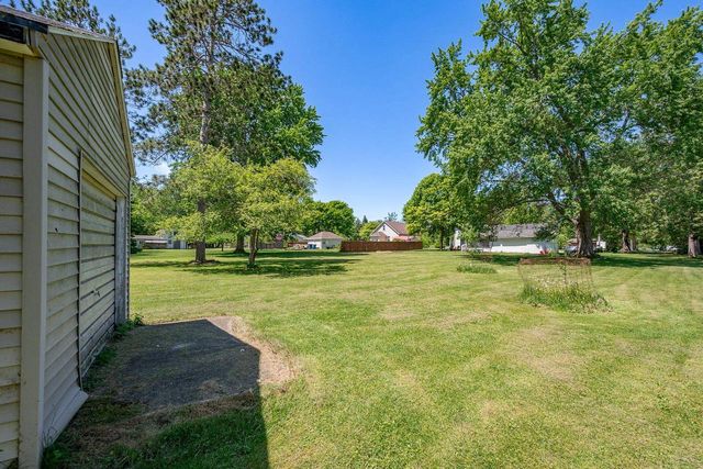 1319 RIVERSIDE DRIVE, Suamico, WI 54173