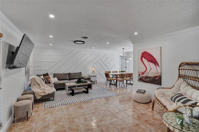 6421 NE 22nd Avenue, Fort Lauderdale, FL 33308
