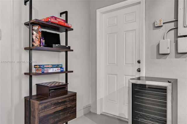 6421 NE 22nd Avenue, Fort Lauderdale, FL 33308