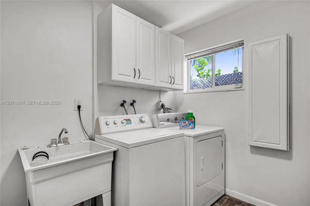 6421 NE 22nd Avenue, Fort Lauderdale, FL 33308