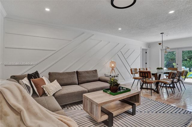 6421 NE 22nd Avenue, Fort Lauderdale, FL 33308