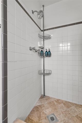 6421 NE 22nd Avenue, Fort Lauderdale, FL 33308