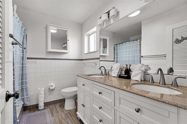 6421 NE 22nd Avenue, Fort Lauderdale, FL 33308