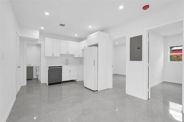 11406 NW 17th Avenue, Miami, FL 33167