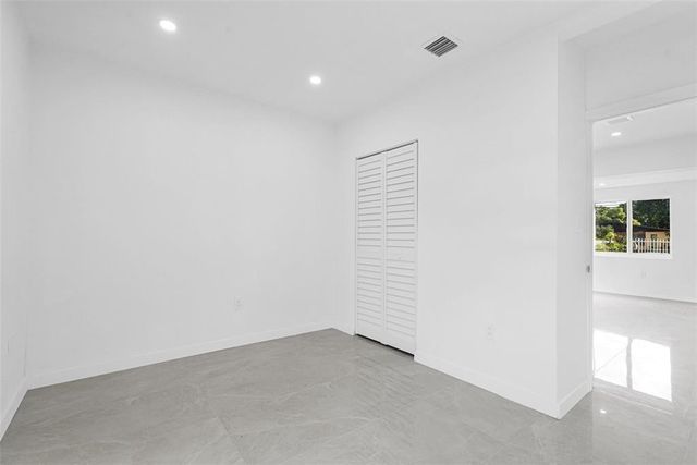 11406 NW 17th Avenue, Miami, FL 33167