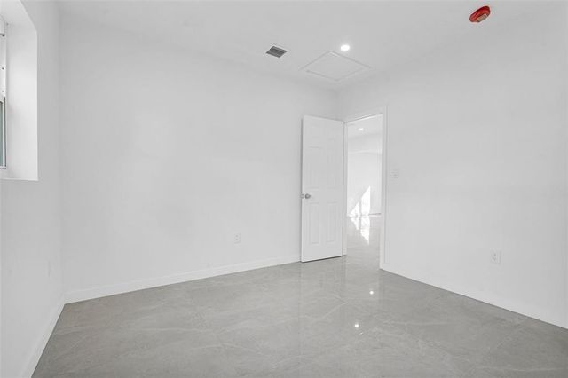 11406 NW 17th Avenue, Miami, FL 33167