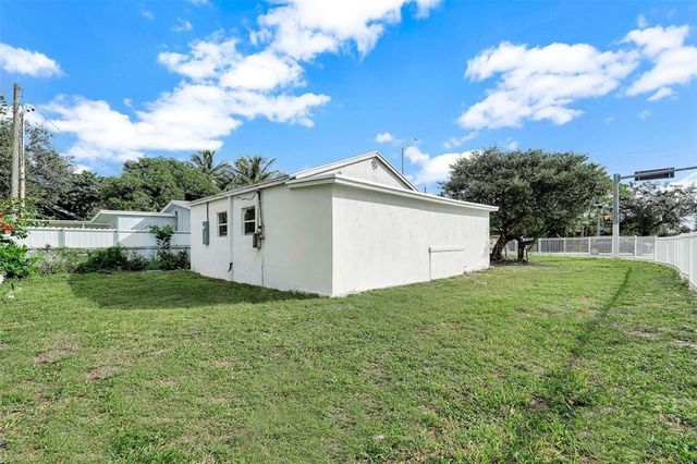 11406 NW 17th Avenue, Miami, FL 33167
