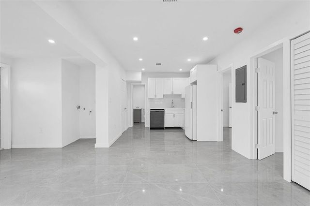 11406 NW 17th Avenue, Miami, FL 33167