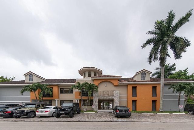 64 ISLE OF VENICE Drive APT 22, Fort Lauderdale, FL 33301