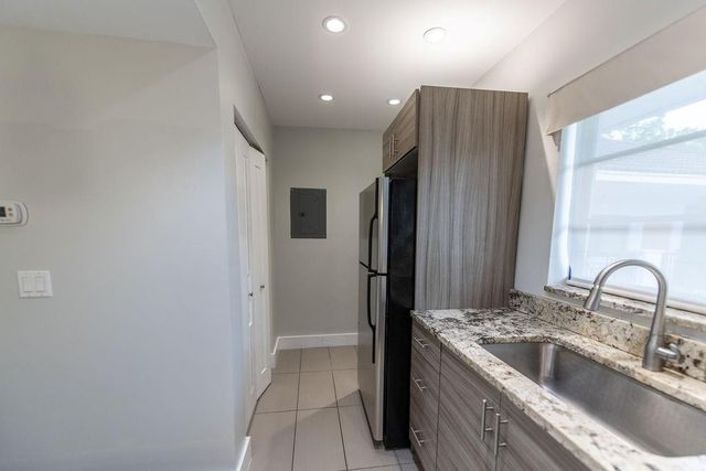 64 ISLE OF VENICE Drive APT 22, Fort Lauderdale, FL 33301