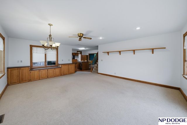 9752 County Road 3, Nickerson, NE 68122