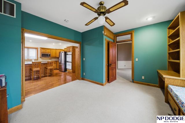 9752 County Road 3, Nickerson, NE 68122