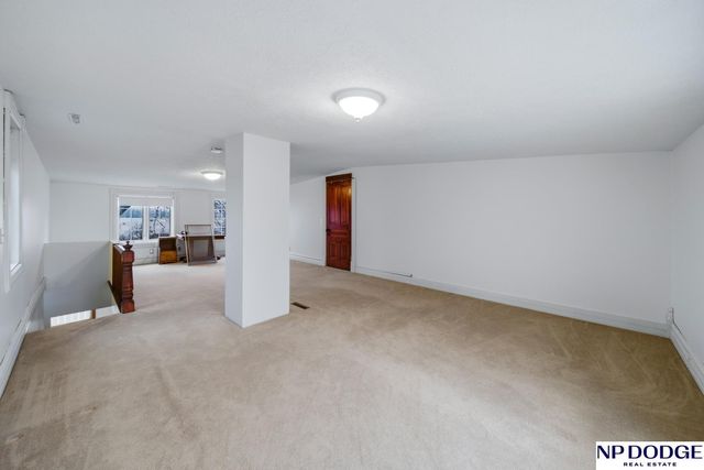 9752 County Road 3, Nickerson, NE 68122