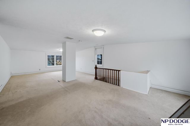 9752 County Road 3, Nickerson, NE 68122