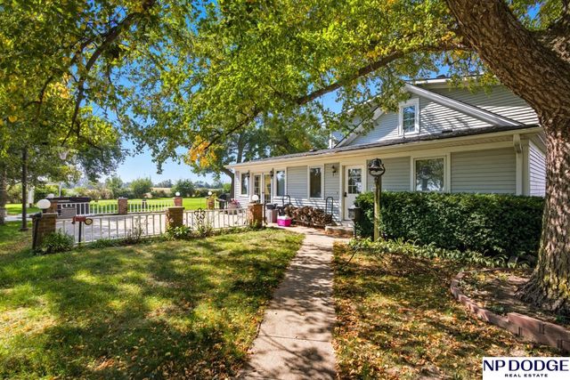 9752 County Road 3, Nickerson, NE 68122