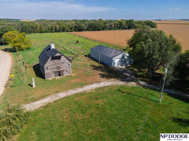 9752 County Road 3, Nickerson, NE 68122