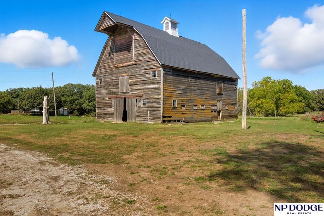 9752 County Road 3, Nickerson, NE 68122