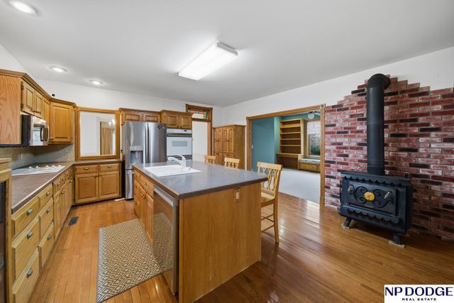 9752 County Road 3, Nickerson, NE 68122