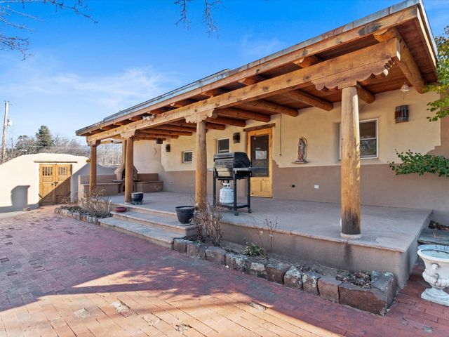 420 Camino Don Miguel, Santa Fe, NM 87505