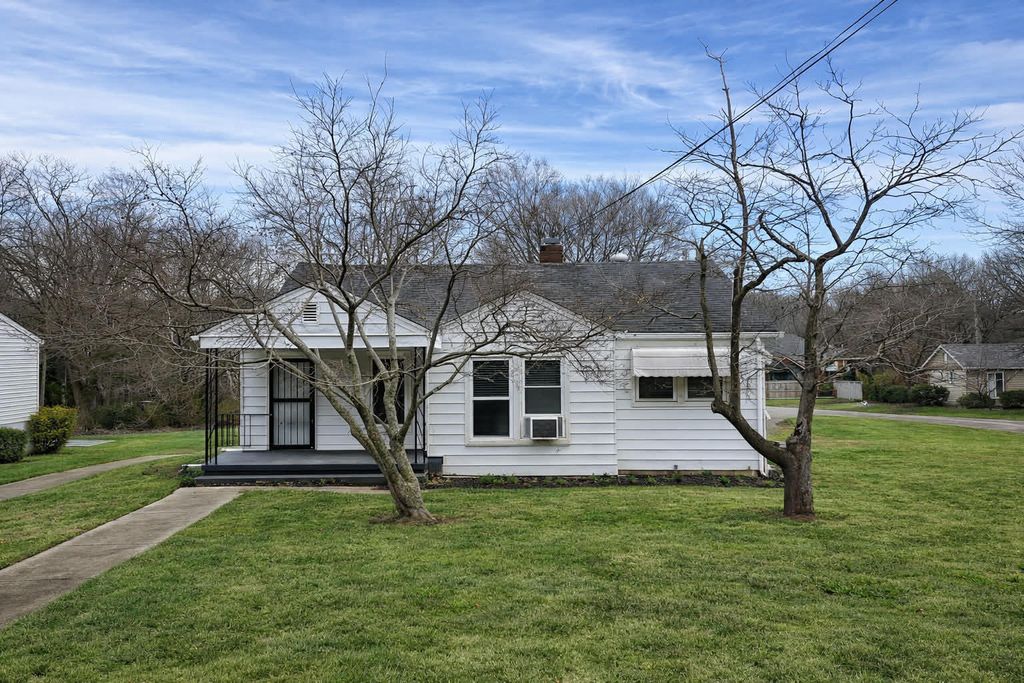 2522 Woodfin, Chattanooga, TN 37415