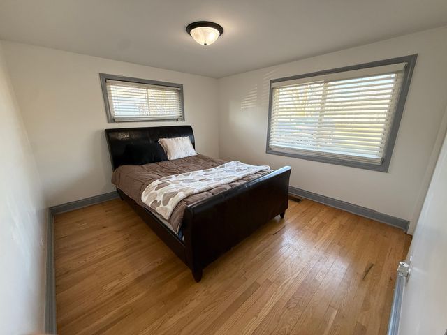 4527 W 88th Place, Hometown, IL 60456