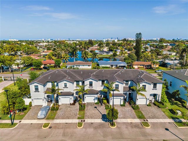 20433 NW 4th Ct, Miami Gardens, FL 33169