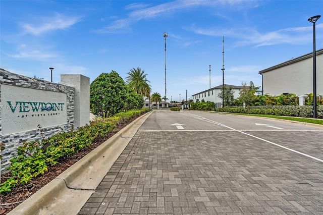 20433 NW 4th Ct, Miami Gardens, FL 33169
