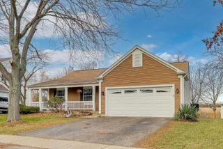 212 Briar Ridge Lane, Lake Villa, IL 60046