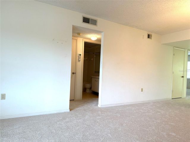 425 30TH AVENUE W C204, Bradenton, FL 34205