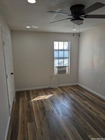 4602 CENTRALIA DR, San Antonio, TX 78237