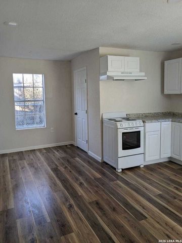 4602 CENTRALIA DR, San Antonio, TX 78237