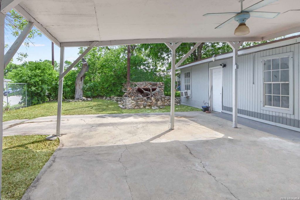 4602 CENTRALIA DR, San Antonio, TX 78237