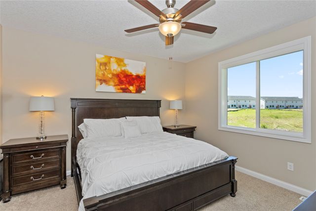 10041 Powell Avenue, Johnston, IA 50131
