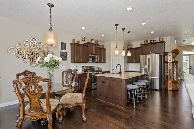 10041 Powell Avenue, Johnston, IA 50131