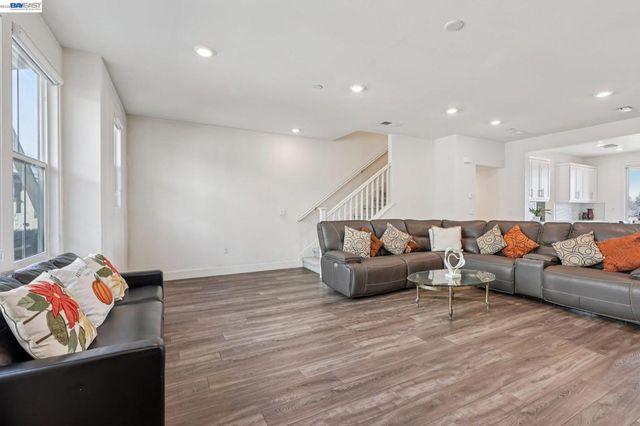 256 Plum Tree St, Livermore, CA 94551