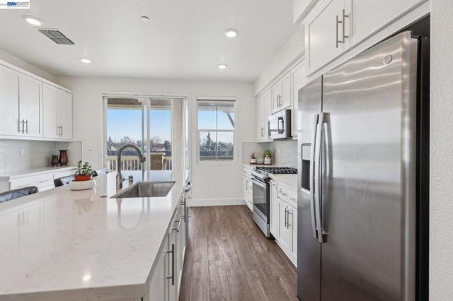 256 Plum Tree St, Livermore, CA 94551