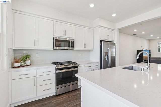 256 Plum Tree St, Livermore, CA 94551