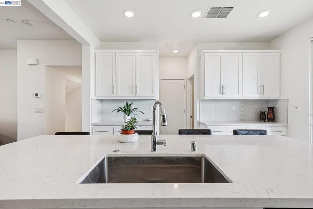 256 Plum Tree St, Livermore, CA 94551