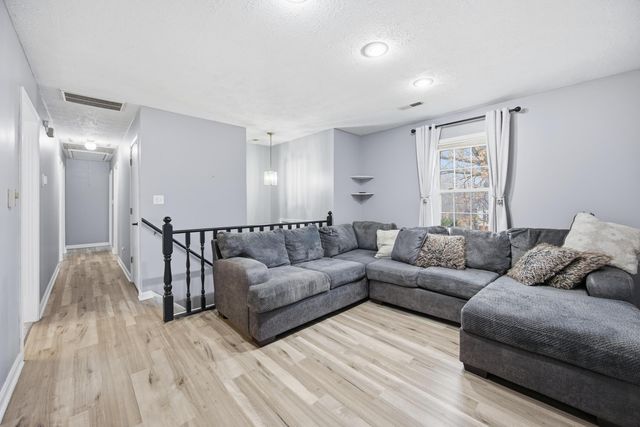 2226 Redbud Lane, Paris, KY 40361