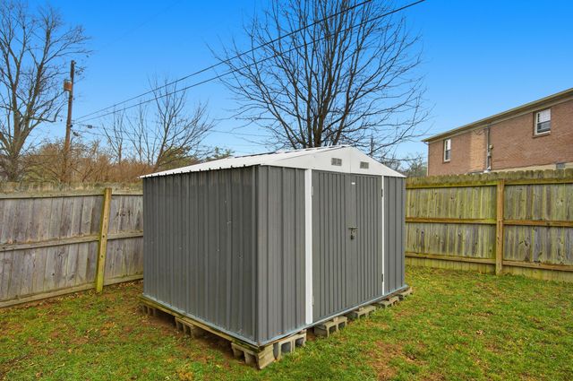 2226 Redbud Lane, Paris, KY 40361