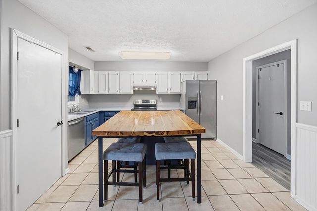 2226 Redbud Lane, Paris, KY 40361