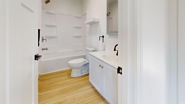 812 S York Street, Albion, IN 46701