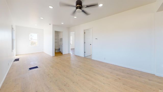 812 S York Street, Albion, IN 46701