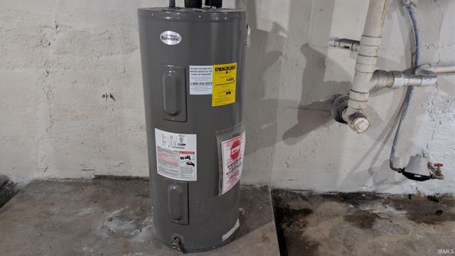 812 S York Street, Albion, IN 46701