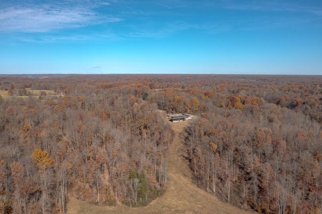 2900 Tanyard Hill Rd, Lynchburg, TN 37352