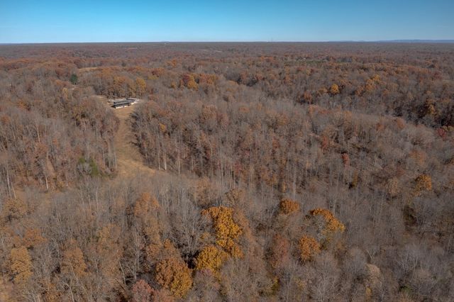 2900 Tanyard Hill Rd, Lynchburg, TN 37352